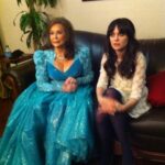 Zooey Deschanel Instagram – The world has lost a true legend. Loretta was the warmest kindest person and such an incredible inspiration to me and so many millions of others. Meeting her and singing with her was my greatest honor and a time I will never forget. She will be so missed. đź’•đź’•đź’•