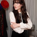 Zooey Deschanel Instagram - 🌼🌼🌼