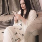 Zuhur Alaa Instagram - انتظرونا قريبا مع الراقيه منال المعتصم @manalalmutasimtv كل الشكر والتقدير الى ازياء خاتون بغداد @khatunbaghdad