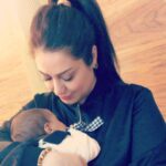 Zuhur Alaa Instagram - ‏أتخلّى عن جميع مطالبي في حال أهدتني الحياة يوماً مليئاً بك. 🌹🌹🌹🌹🌹🌹