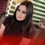 Zuhur Alaa Instagram - اضحكي و لا تجعلي أي شيء يأثر على رسمة شفاهك الهلالية ارقصي فرحاً دونما سبب ، فوجودك بالحياة كفيل لتكوني سعيدة😉😉😉😉😉😉😉😉#مكياج #العراق #مصر #بغداد