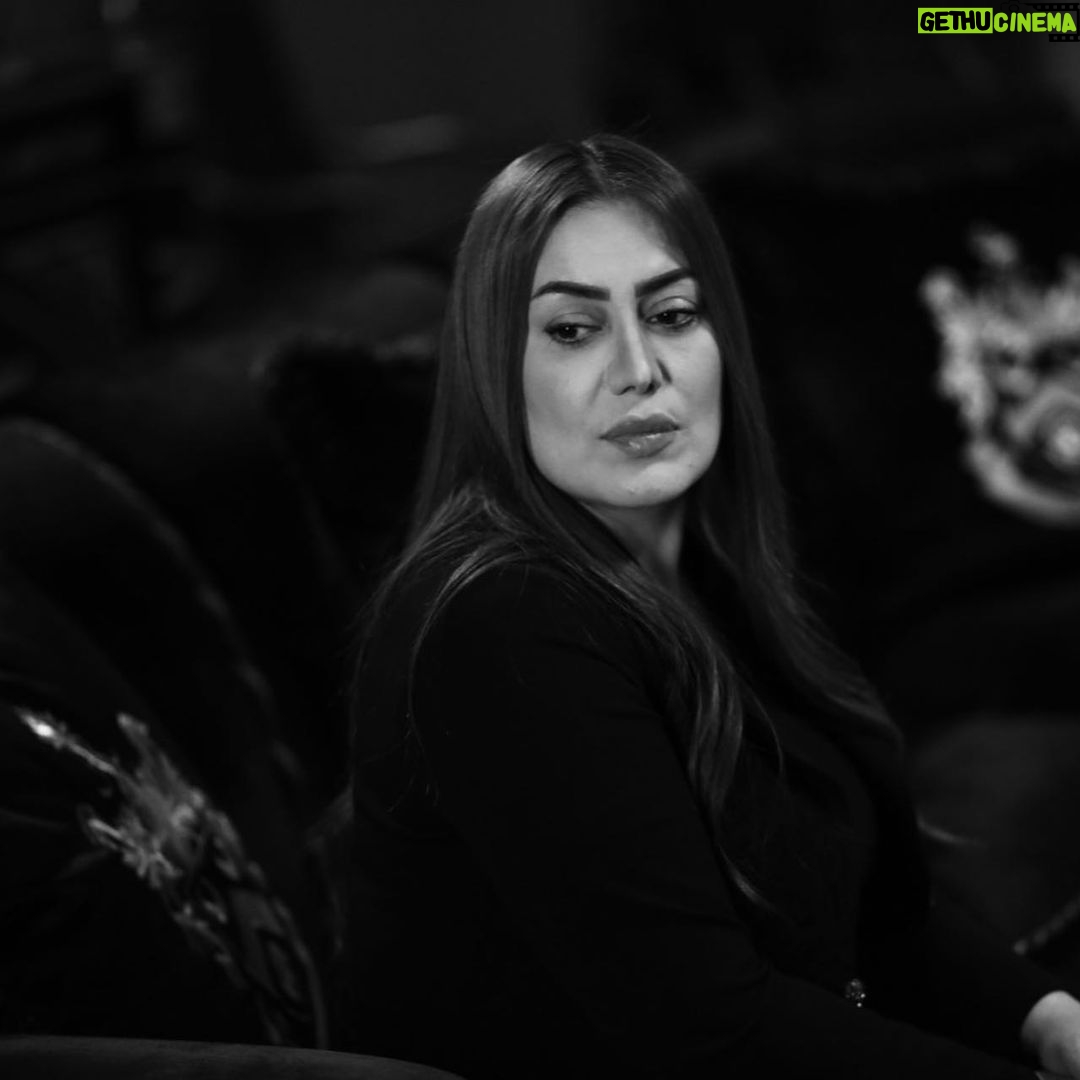 Zuhur Alaa Instagram - شكراً من القلب لكل من شاركنا في العمل #ام_بديله السهر والجهد المبذول كان نتاجه اعجاب الجمهور وفي نهاية احداث مسلسل #ام_بديله لم نكن نتمنى تنتهي شكرا بحجم حبي لكم من فريق الاخراج وقائميين على الانتاج وفنيين وفنانين ابدعتم ولم يضيع تعبكم ♥️♥️♥️♥️♥️