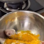 Zulin Aziz Instagram - Harini Zulin masak Ikan kerisi Masak Sambal. Sedapkan ikan kerisi ni masak sambal 😋 Kejap lagi goreng sayur. Siap!👩🏻‍🍳 Kalau ikan kerisi ni korang selalu masak apa? #puanzulinkedapur