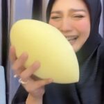 Zulin Aziz Instagram – Takde besar lagi ke hadiah tu???😤 

@farhannorzaini