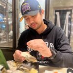 Zulin Aziz Instagram - Pibedayyyyy to me 🎂 Tahun ni sambut sama2 memandangkan dua2 Lahir November! Harini hari kita. Kita tua sama2 okay 🥰 @farhannorzaini Love you ! Till jannah,amin 🤲🏻 Doakan yang baik2 buat kami yaa❤️