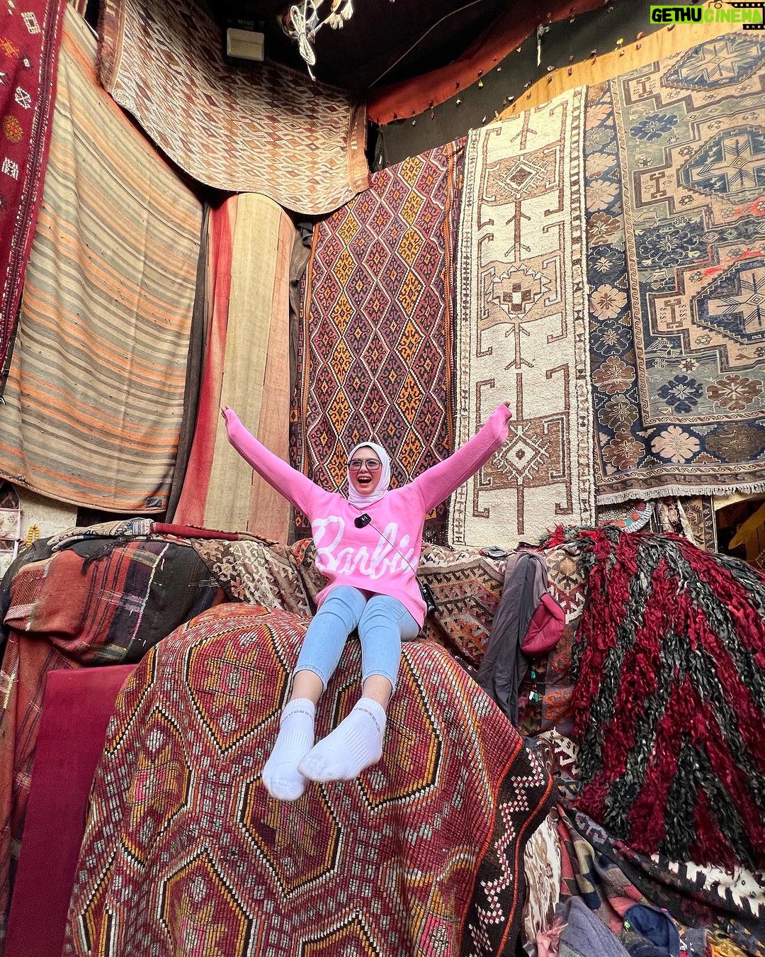 Zulin Aziz Instagram - Yg ni kat Nilai pun ada 😝 Cappadocia/Turkey