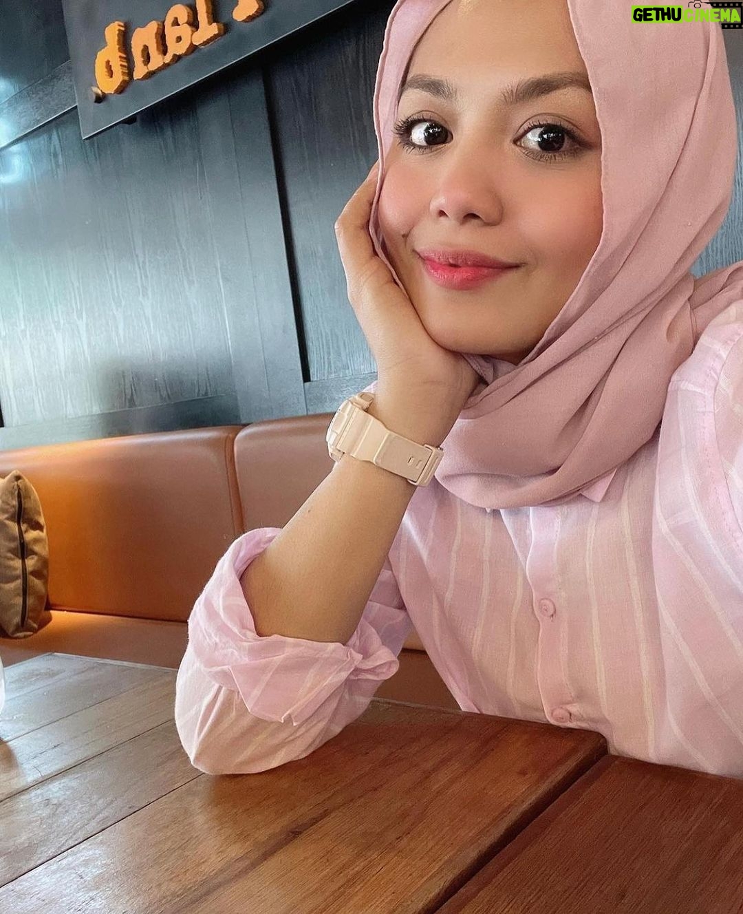 Zulin Aziz Instagram - Okay kembali ke zaman muda. Nak masak apa ek japgi Bagi ideaaaa perlish😅