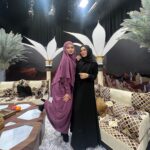 Zulin Aziz Instagram - Terima kasih @salambaitullah jemput Zulin.Share pengalaman menunaikan Umrah.MashaAllah.. Rindunya❤️ RTM - Radio Televisyen Malaysia