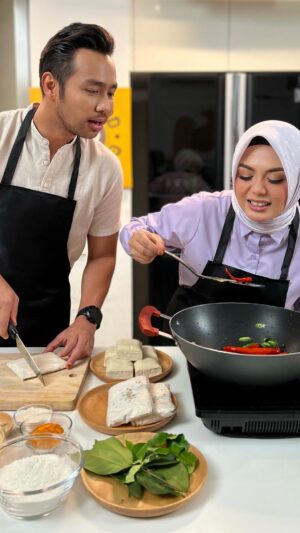 Zulin Aziz Instagram - Siap Masak!! 👩🏻‍🍳

Siput sedut masak lemak ✅
terung sambal petai ✅
ikan goreng ✅
Telur masin & ulam ✅
Sambal belacan ✅

Harini ada kawan nak mai makan..
Kita buat lauk kampung 😋

#puanzulinkedapur