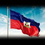 da'Vinchi Instagram - Happy Haitian Flag Day to all my Zoes! 🇭🇹 And imma pyo this LIFE HACK! SWIPE LEFT! You’re welcome. #haitian #haiti #flag