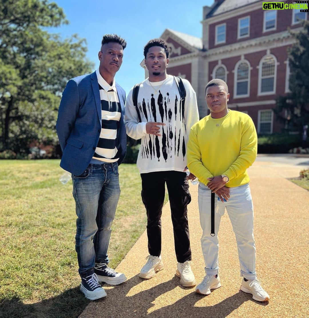 da'Vinchi Instagram - Honoring those before me ππΎπ«‘! Appreciate all the love π@howard1867 #howarduniversity Howard University