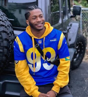 da'Vinchi Instagram - What a year… THANK YOU GOD 🙏🏾
🕊✌🏾2021…
#welcome #newyear  #2022