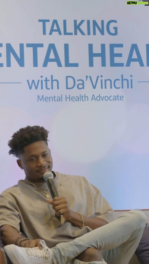 da'Vinchi Instagram - Laying a strong foundation is a key part of the journey towards building positive mental health. Follow along as #CapitalOnePartner, entertainer and mental health advocate Da’Vinchi talked with students and local residents in our Georgetown Café about why balancing mental health and wellness is important to him. This was part of a four city tour at Capital One Cafés in DC, Chicago, Las Vegas, and Miami. Watch the full video at link in bio.