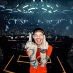 deadmau5 Instagram - YES TORONTO!!!! <3 video creds: @leahsems — #retro5pective tix available now via link in bio :P REBEL