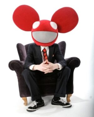 deadmau5 Instagram - #retro5pective 2008; deadmau5 press shoot. what’s been your favourite mau5 moment?! :P

sign up for pre-sale info via Laylo link in bio!