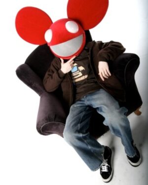 deadmau5 Instagram - #retro5pective 2008; deadmau5 press shoot. what’s been your favourite mau5 moment?! :P

sign up for pre-sale info via Laylo link in bio!