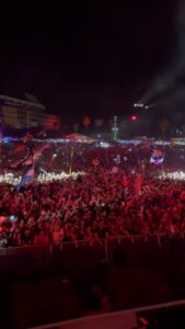 deadmau5 Instagram - thx @edc_orlando!! that was neat :P #edcorlando Video @leahsems EDC Orlando