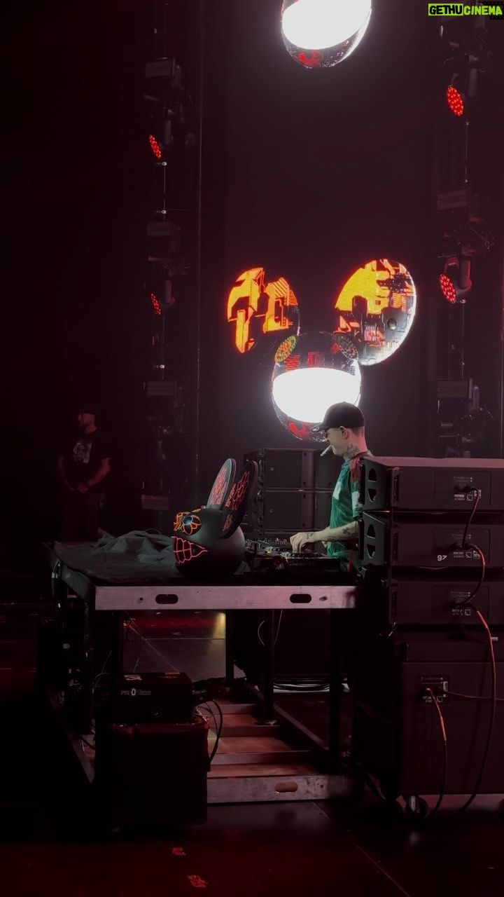 deadmau5 - 18.4K Likes - thx mexico city! next stop: guadalajara :D
last min tix available for red rocks this weekend - got something special coming your way. link in bio to grab yours!