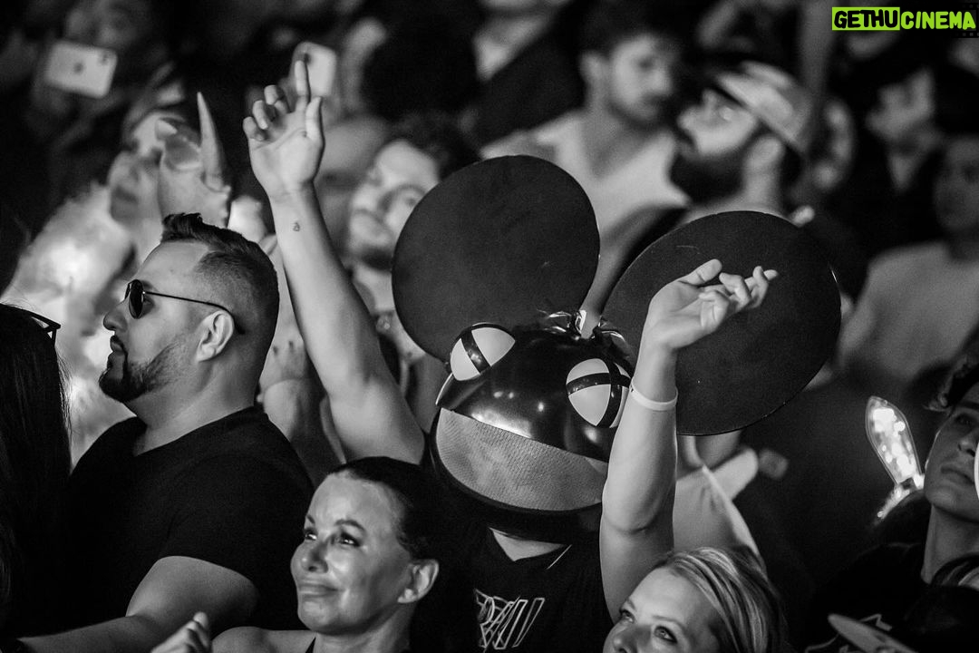 deadmau5 Instagram - thx Boston! @bignightlive photo creds @leahsems Big Night Live