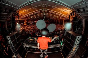 deadmau5 Instagram - thx guadalajara!! next stop - red rocks!! last tickets available for this weekend… link in bio to get them :P seeya soon! 

photo @leahsems