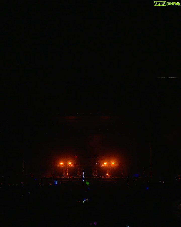 deadmau5 - 23.2K Likes - let’s run it back! the FULL set recording of REZZMAU5’s debut at #VELD2023 premieres on the deadmau5 Youtube channel today at 6PM EST!! :D
@officialrezz x @deadmau5 @veldmusicfestival
@mau5trap
Edited by: @door.24
