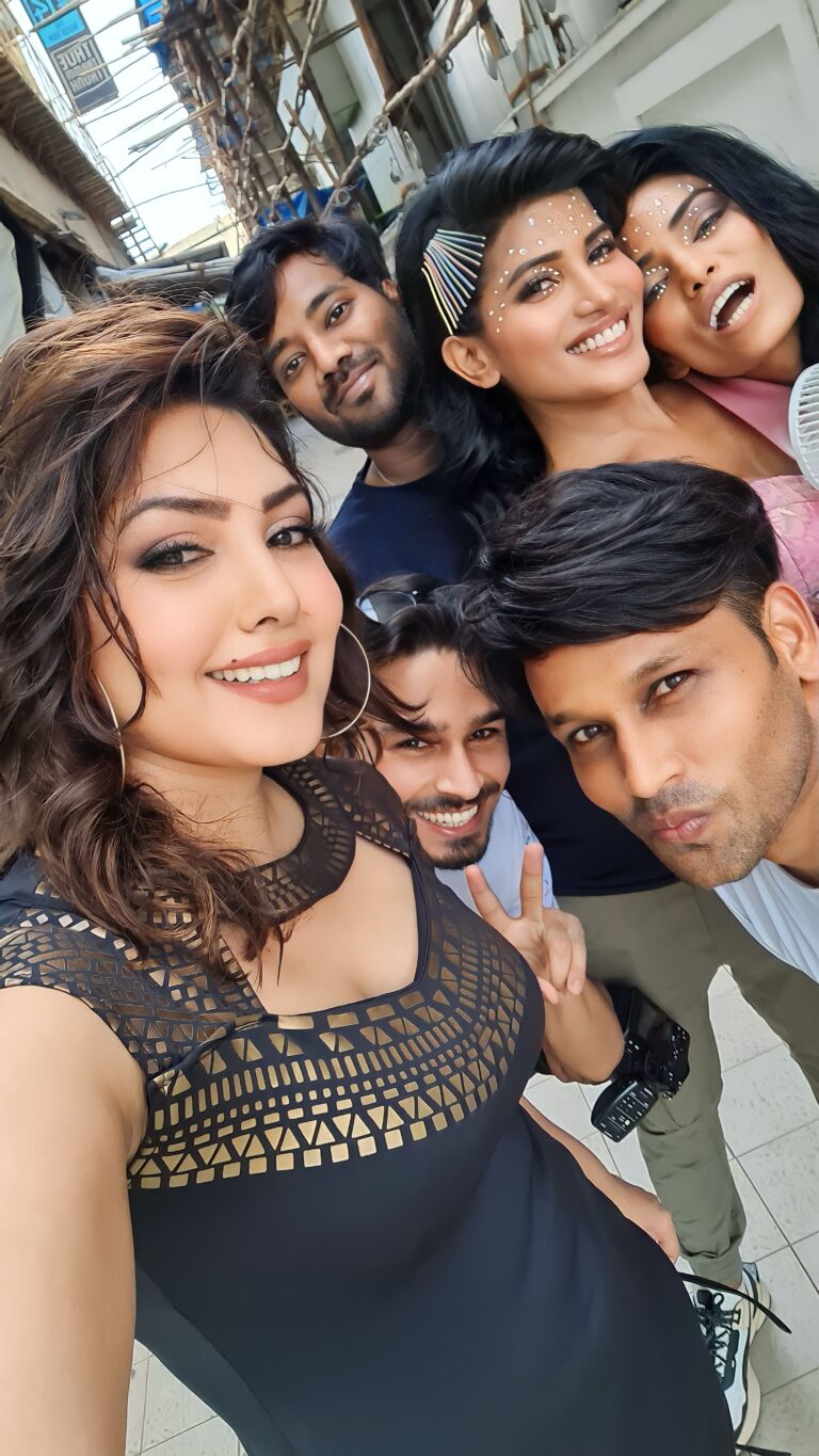 Komal Jha Gallery | Welcome wedding’s behind the scenes photos