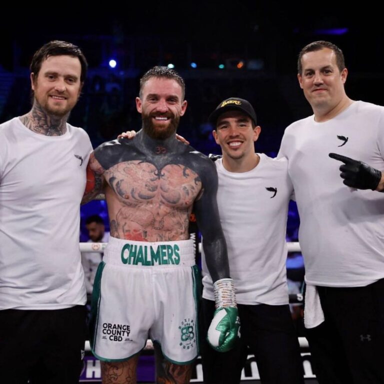 Aaron Chalmers Instagram - BOXING DEBUT DONE 🥊 1-0 🙏🏽 we off to a good start!! A lot of things I can take away and work on but first boxing fight after transitioning from mma and I’m happy with my performance!! Thank you @wassermanboxing @sauerlandbros @channel5sport and especially all my team @boxingbooth @mickconlan11 @dempo7981 @nikgittusbox @kurtwalker7 @joshkelly07 @harlemeubank @lewiscrocker1 @abassbaraou @hboxinguk @charliebeatt ❤️ buzzing