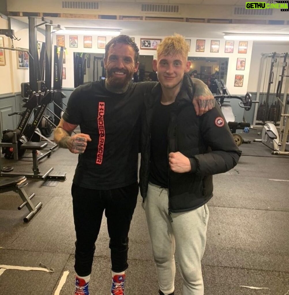 Aaron Chalmers Instagram - Good rounds in the bank tonight @dannychatto_ @joe_best02 Big thanks @jobesgym for having me down and @nikgittusbox for sorting it all 🥊🔥 Newcastle upon Tyne