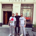 Aaron Chalmers Instagram - Trip upto @forbes.tailoring with the family to get suited and booted for races at the weekend 🐎
