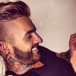 Aaron Chalmers Instagram – 😏