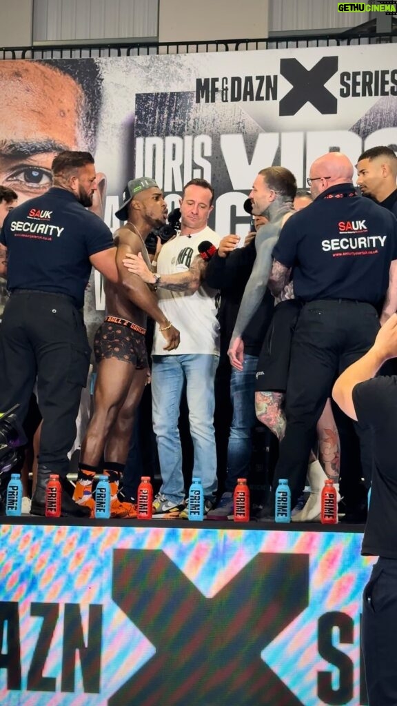 Aaron Chalmers Instagram - A heated final face off 🧨 @idrisvirgo and @aaroncgshore lock horns tomorrow night in a fight which will produce fireworks in Newcastle 😤 #XSeries009 | September 23 | @mf_daznxseries | @drinkprime | @kickstreaming