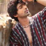 Abhishek Kumar Instagram - Tum ho ♥️ #AbhishekKumar #abhishekavengers #AKparivaar Fashion Stylist - @sanalakhanifashionstylist Photographer - @prashantsamtani Makeup & Hair - @makeoverbysejalthakkar Location - @bookrecce_locations Team - @greenlight__media