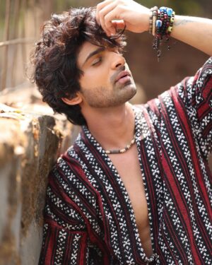 Abhishek Kumar Instagram - Tum ho ♥️

#AbhishekKumar #abhishekavengers #AKparivaar 

Fashion Stylist - @sanalakhanifashionstylist
Photographer - @prashantsamtani
Makeup & Hair - @makeoverbysejalthakkar
Location - @bookrecce_locations
Team - @greenlight__media