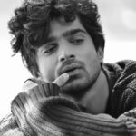 Abhishek Kumar Instagram - Main aisa hi hoon 🔥 Photography @amitkhannaphotography Exclusively styled by @kapoormohit888 Wardrobe by @modabymohitkapoor Hair & Makeup @beautybythebeastt Location @a__square__entertainment Pr @greenlight__media #abhishekkumar #amitkhannaphotography #abhishekavengers #moods #actor