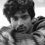 Abhishek Kumar Instagram - Main aisa hi hoon 🔥 Photography @amitkhannaphotography Exclusively styled by @kapoormohit888 Wardrobe by @modabymohitkapoor Hair & Makeup @beautybythebeastt Location @a__square__entertainment Pr @greenlight__media #abhishekkumar #amitkhannaphotography #abhishekavengers #moods #actor