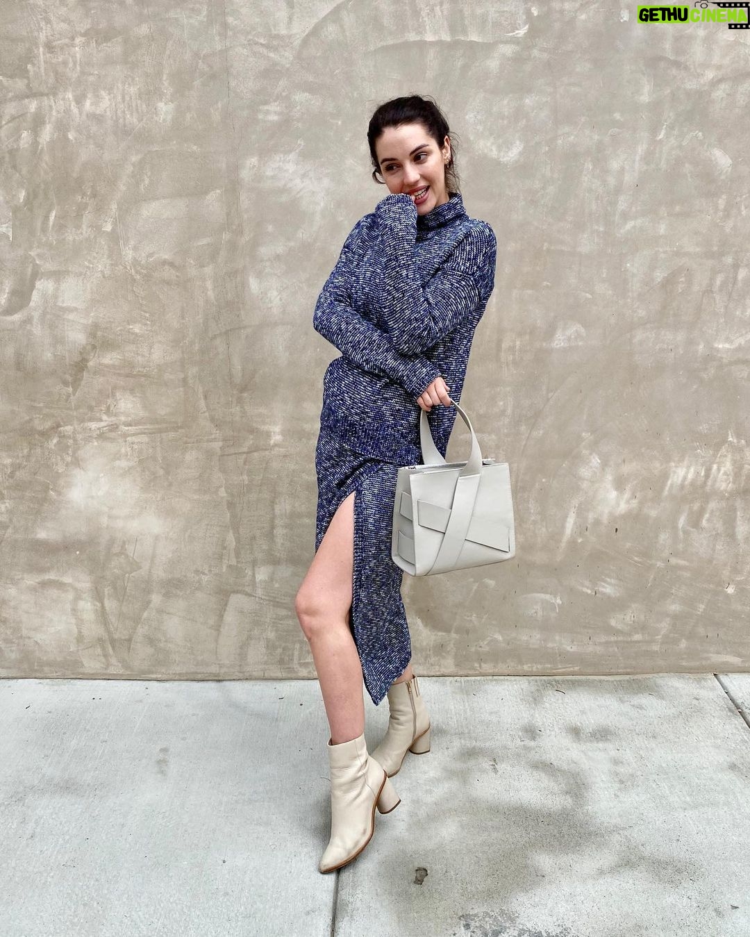 Adelaide Kane Instagram - All dressed up and no where to go... ☁️
