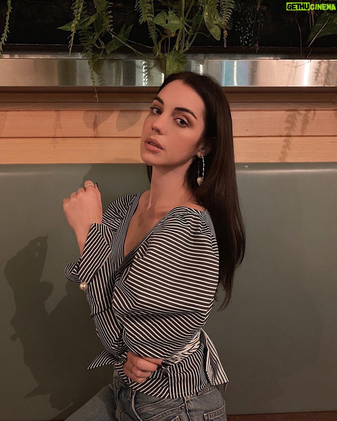 Adelaide Kane Instagram - The most 💅🏻 @fashionnova #sponsored