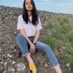 Adelaide Kane Instagram - On the road again 🌻
