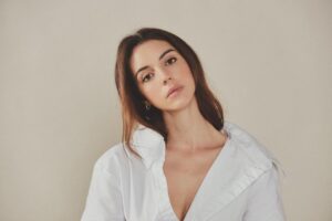 Adelaide Kane Instagram - Mood 🕊