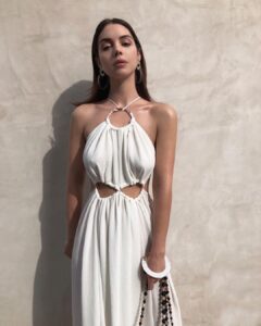 Adelaide Kane Instagram - Today @cultgaia 🦢 Beautiful show by @jasminlarian thank you so much for having me!!! Felt like a literal goddess ✨ . . . Styling: @catapper Hair: @hairbyadrian Make Up: @nathanhejl Malibu, California