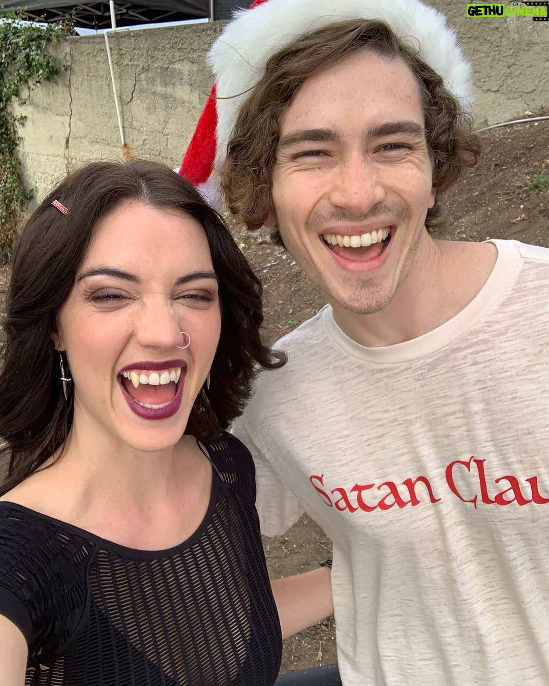 Adelaide Kane Instagram - We had an awful time 🎃 #UncannyAnnie is out now on @hulu @blumhouse #supwitches