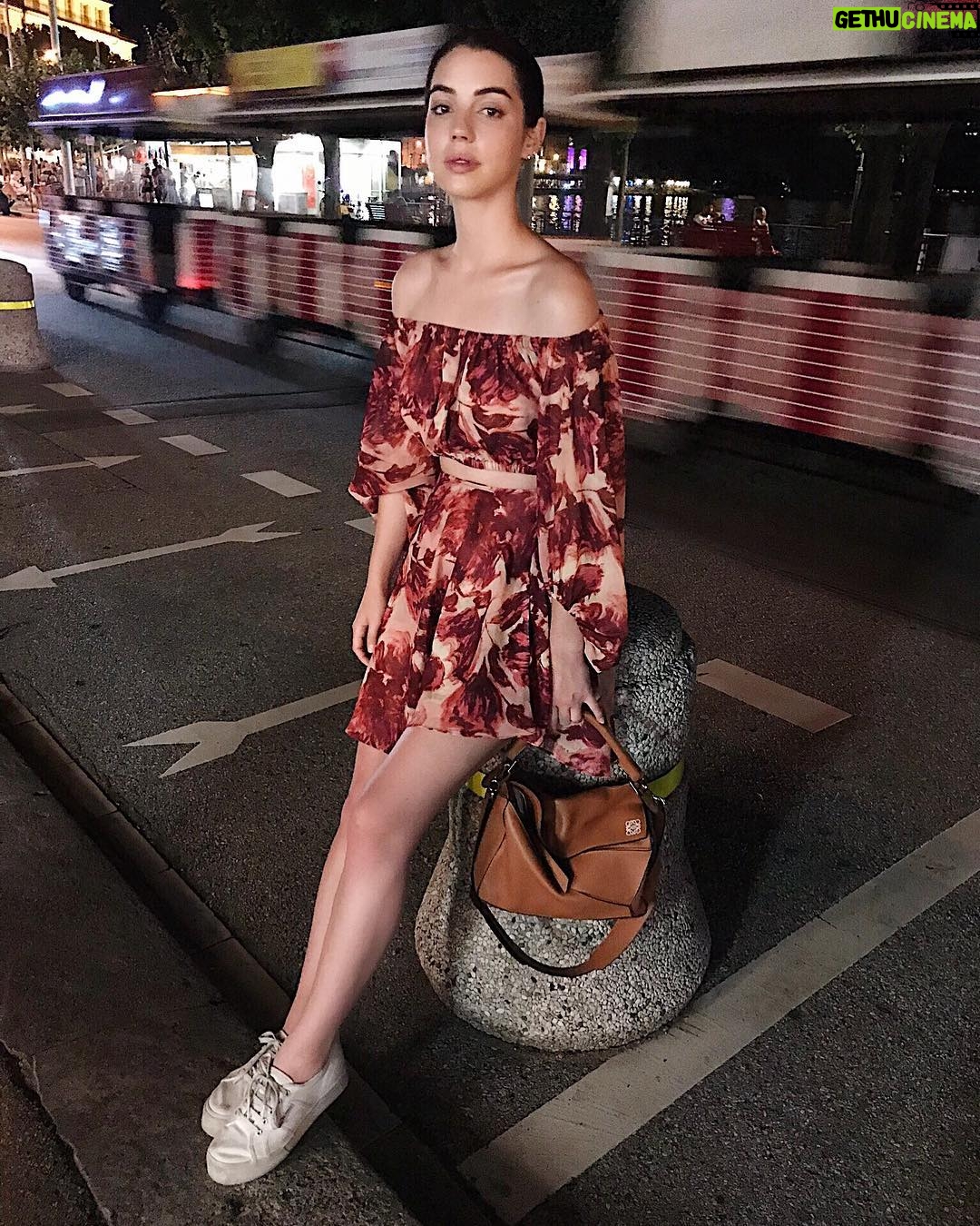 Adelaide Kane Instagram - I’m not tired 😴 Lugano, Switzerland