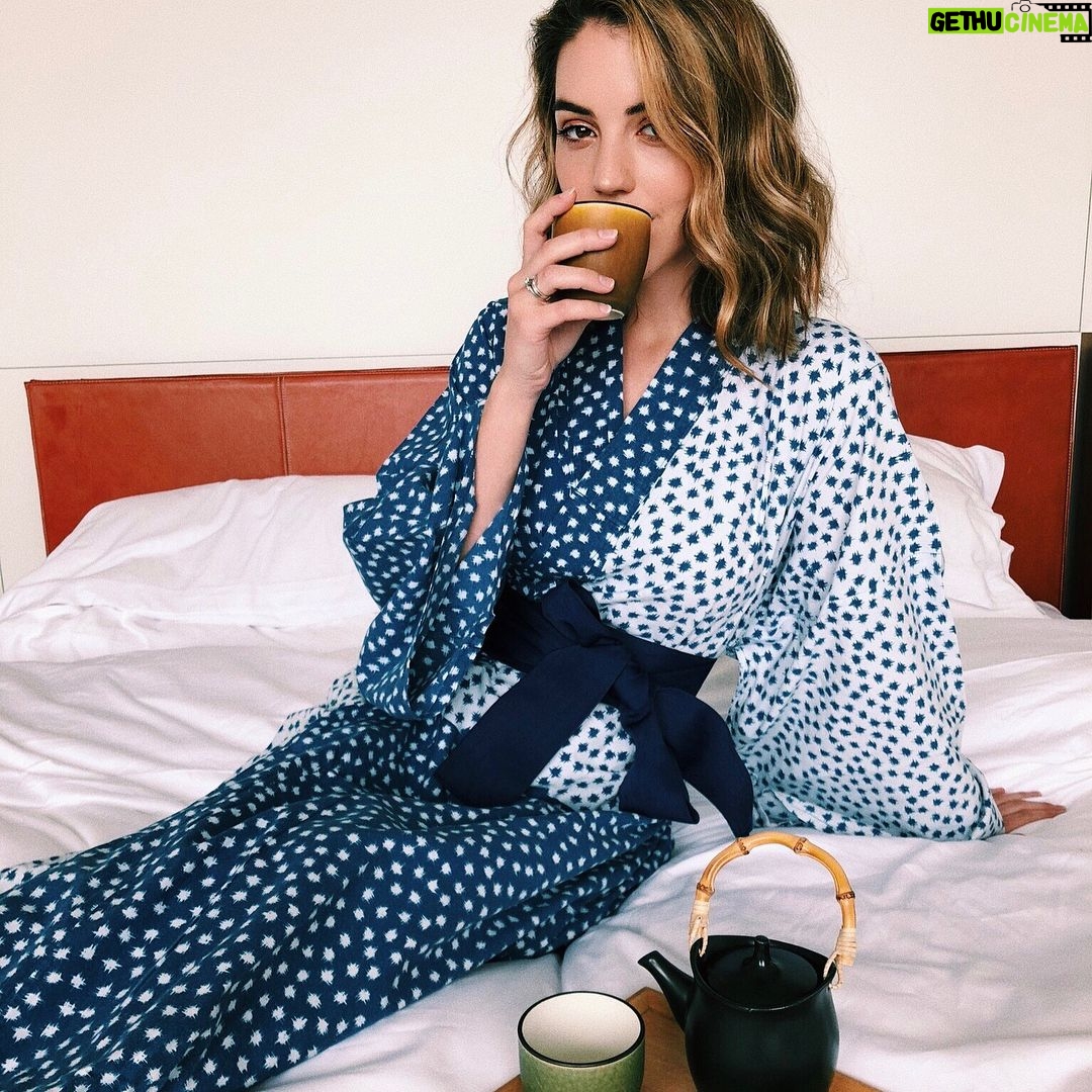 Adelaide Kane Instagram - Utterly obsessed. Living my best life in my yukata @andaztokyo @andaz #andaztokyo #andaz #wheninandaz #toranomon Andaz Tokyo Toranomon Hills アンダーズ 東京