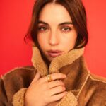 Adelaide Kane Instagram - Starting strong in 2023