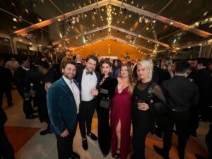 Adelaide Kane Instagram - S’living @ejaf #oscars2023 fit pics to come 💅