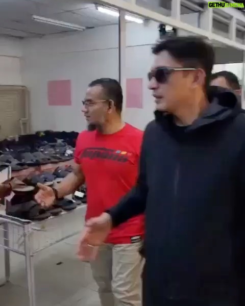 Adi Putra Instagram - @galeriauraislam @jopana.my Update Terkini! Alhamdulillah, sedang berlangsung Program Saksikan Filem “Syaaban” bersama Dato’ Hj Adi Putra di Superstar Cinema, Seri Alam Johor. . . Semoga dengan program ini dapat melahirkan semangat cintakan agama!