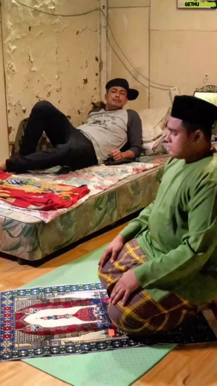 Adi Putra Instagram - Salam Jumaat dan Salam Amal @syaabanthemovie kini di Pawagam #taatpadayangsatu #syaabanthemovie #adpstudiossdnbhd #filemamal