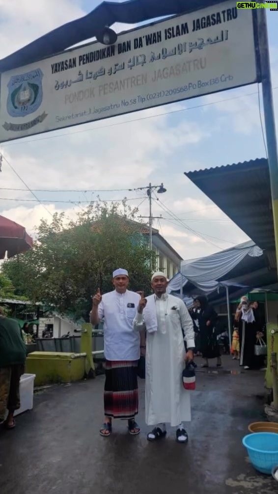 Adi Putra Instagram - Back to School. #taatpadayangsatu Pondok Pesantren Jagasatru