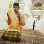 Adi Putra Instagram - Salam Subuh. Ya Allah, jadikanlah kami bersabar saat diuji. Bersyukur saat diberi. Memaafkan saat dizalimi. Istighfar saat menyalahi dan bukakanlah hati kami untuk selalu dekat denganMu. Amin YRA. #taatpadayangsatu #adiputra