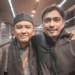 Adi Putra Instagram – Syukur alhamdulillah atas kemanisan yang diperoleh bersama isteri apabila dijemput sahabatku Dato Haji @adpadiputra untuk mengerjakan umrah di bawah kelolaan pasukannya iaitu @hadidtravelandtours. 

Syabas & tahniah atas pengurusan yang baik & cekap. Semoga terus berkembang pesat & mendapat keberkatan dariNya. Suka untuk aku syorkan agensi sahabatku ini kepada mereka yang berkeinginan ke tanah haram.

Tak lupa adindaku @johanarrif_asari yang kali ini pergi sebagai pegawai pengiring & tak pernah lelah membantu & menemaniku sepanjang 10 hari di sana. Ajaklah pukul berapa pun. Jawapannya mesti “Jom bang!”
Semestinya ada bahagian Oyan dari Dia..insyaAllah.

Dan rezeki aku dalam trip ni dapat bersama para jemaah yang kepala best, sempoi & penyayang. Panjang umur kita jumpa lagi.

Terima kasih sahabatku Adi. Terima Terima kasih Hadid. Terima kasih Oyan.
☝️♥️🤲